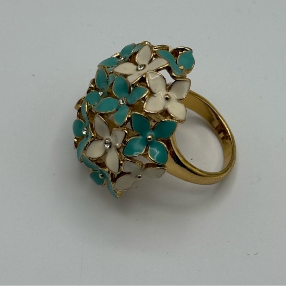 Elegant Gold-tone Turquoise & White Flower Floral Rhinestone Ring Bouquet - Picture 8 of 8